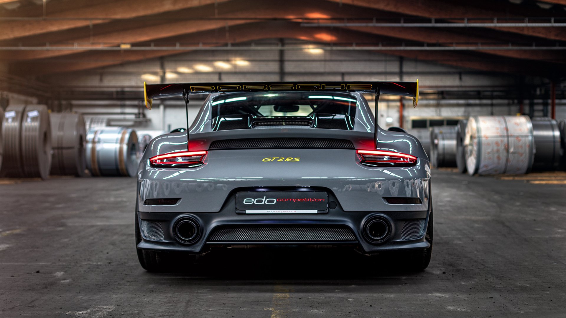 当凯恩停下钟表，一场进球与断头的平行叙事